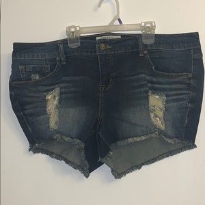 Torrid plus size 18  denim ripped short with lace